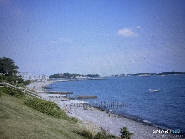 3 Crescent Bluff Avenue - Photo 4