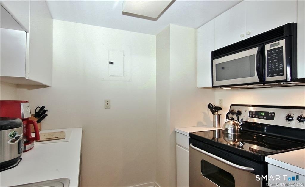 127 Greyrock Place - Photo 10