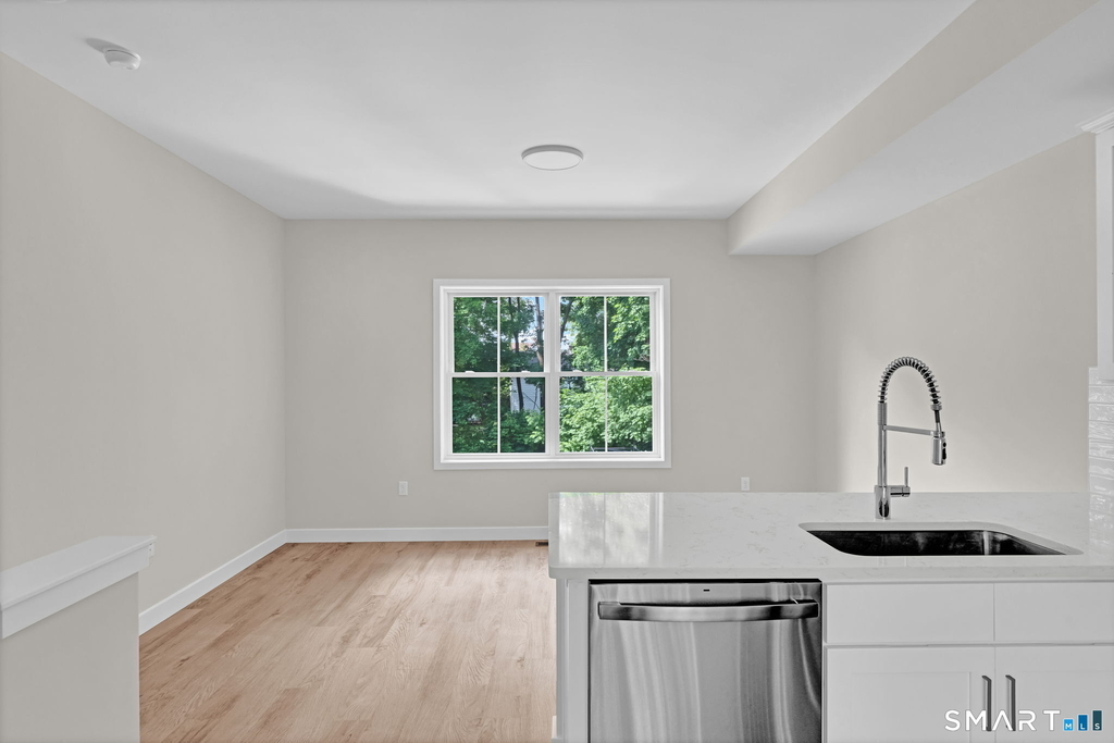 70 Whiting Street - Photo 5