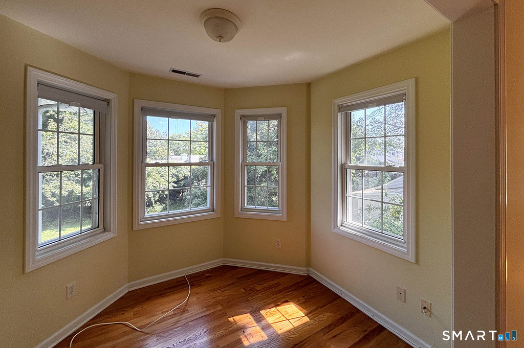 405 South Pine Creek Road - Photo 11