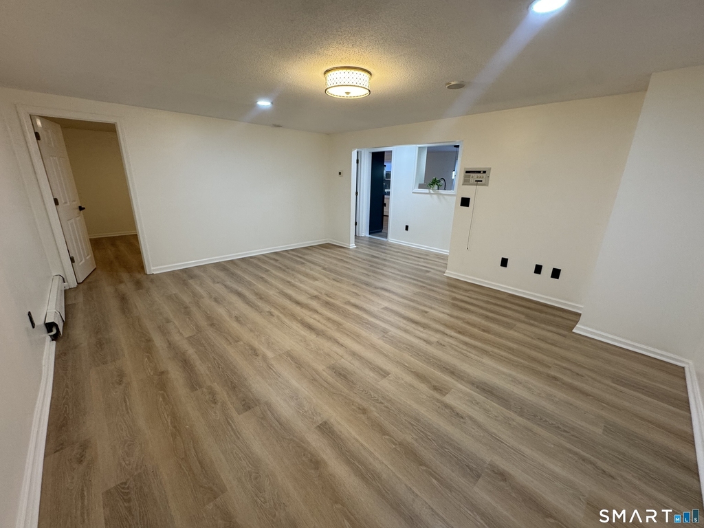 112 Woodbine Street - Photo 8