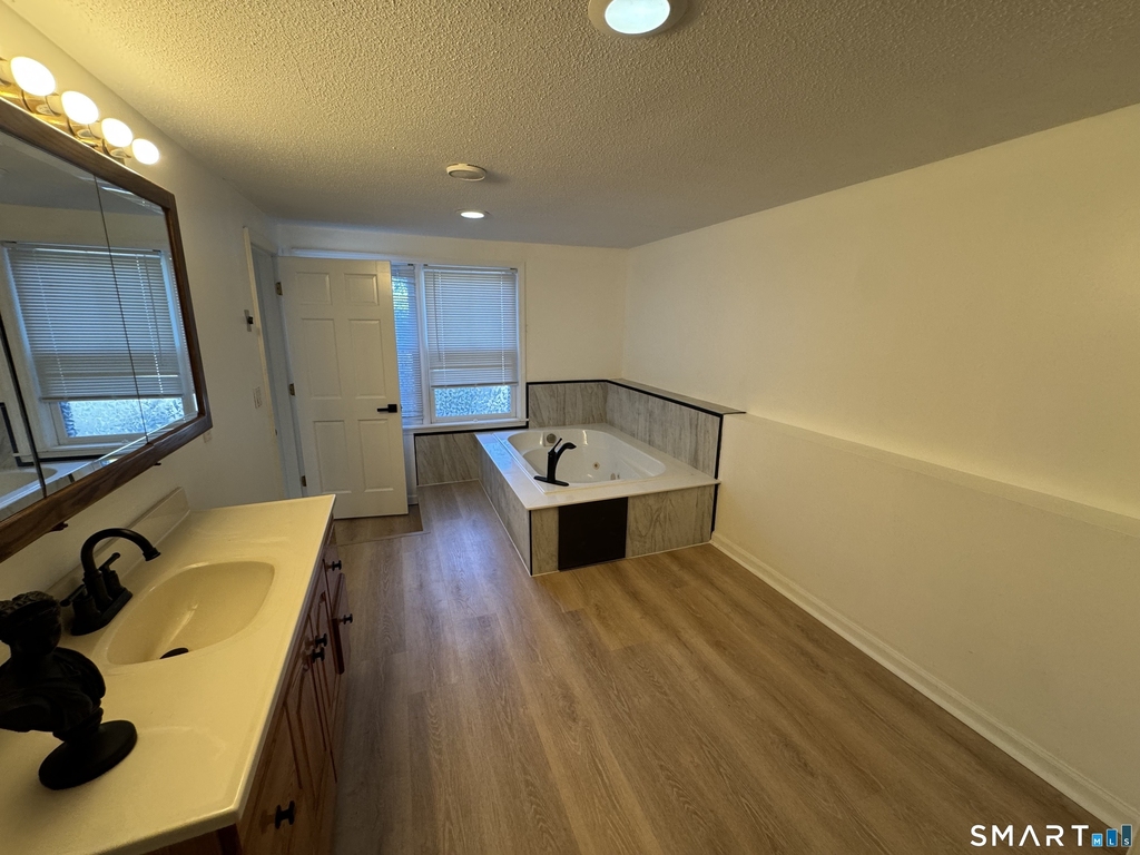 112 Woodbine Street - Photo 13