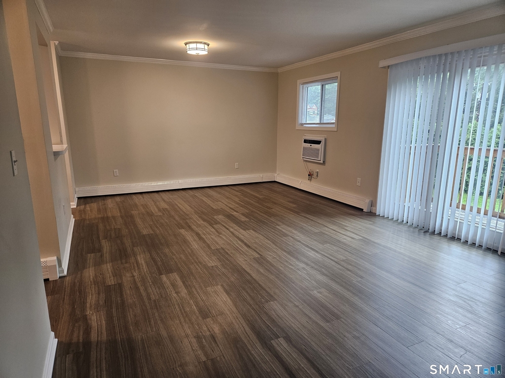 1401 Farmington Avenue - Photo 1