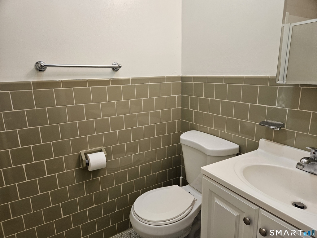 1401 Farmington Avenue - Photo 10