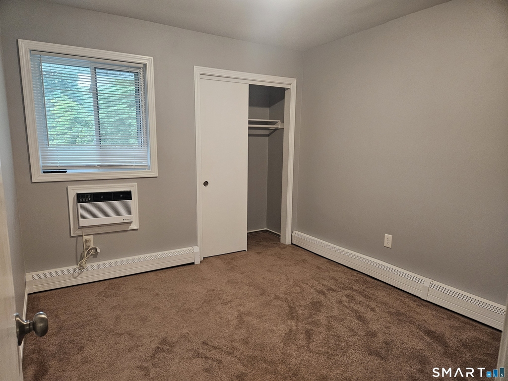 1401 Farmington Avenue - Photo 7