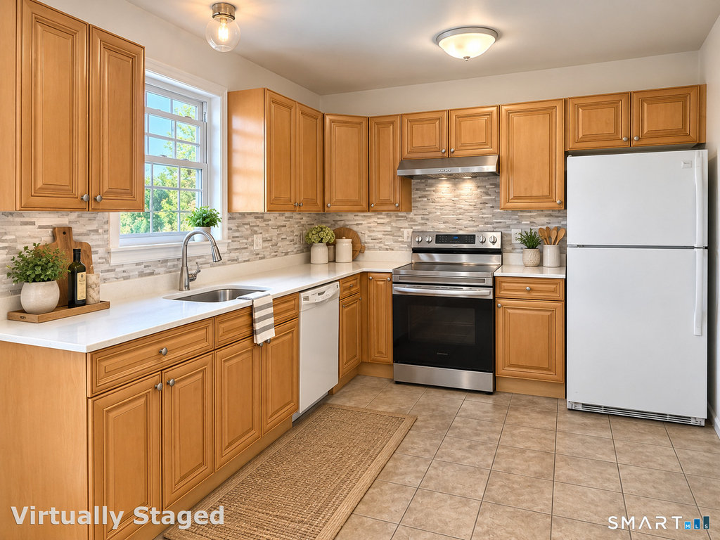 39 Grand Street - Photo 1