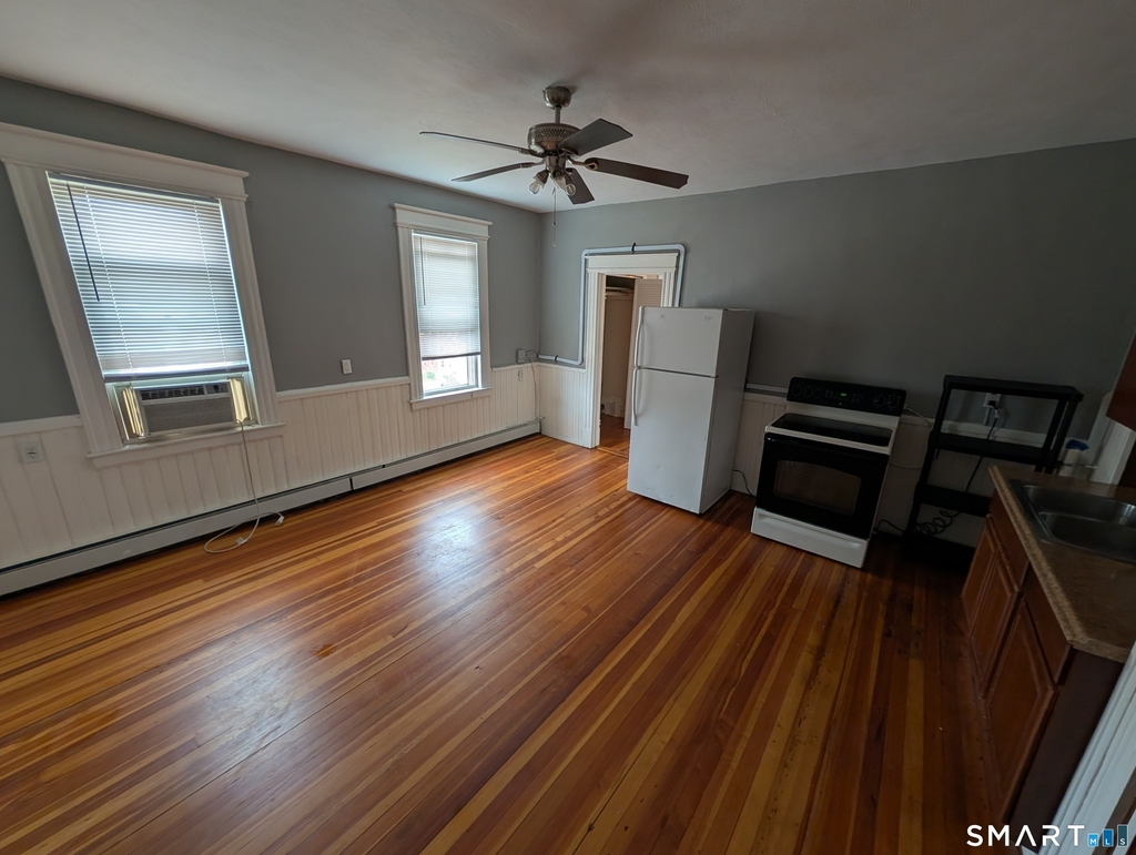 23 Lyman Street - Photo 4