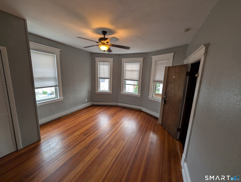 23 Lyman Street - Photo 2