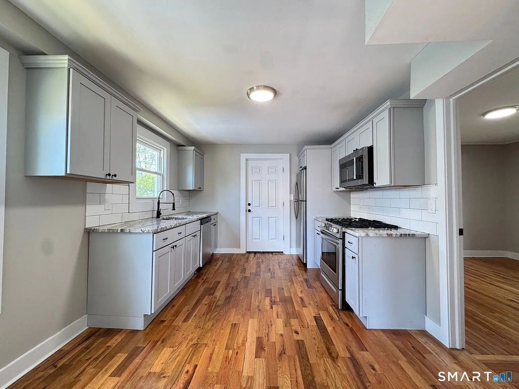 35 Dana Street - Photo 2