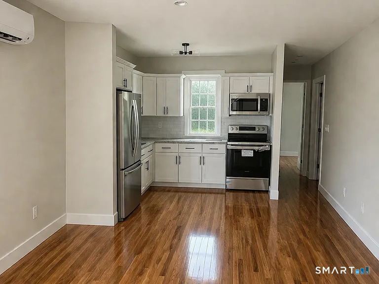 360 Campbell Avenue - Photo 2