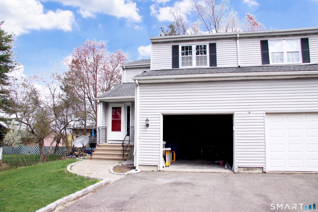 203 Capewell Avenue - Photo 6