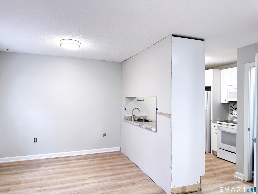 203 Capewell Avenue - Photo 13
