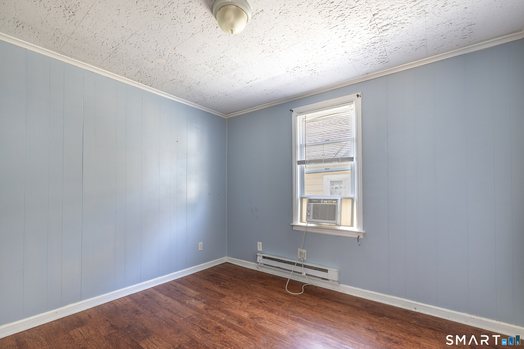793 Brewster Street - Photo 8