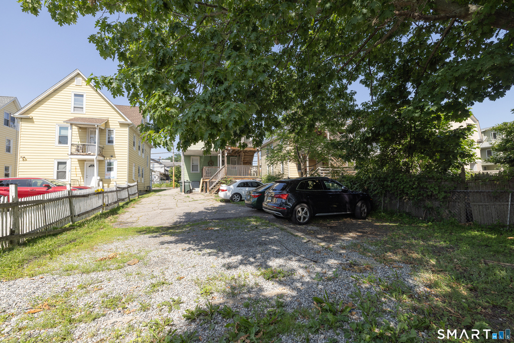 793 Brewster Street - Photo 14