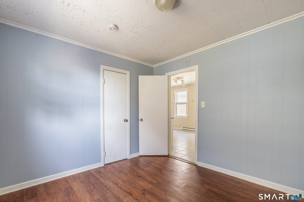 793 Brewster Street - Photo 9