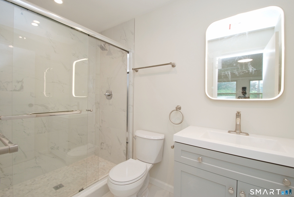 306 Courtland Avenue - Photo 11