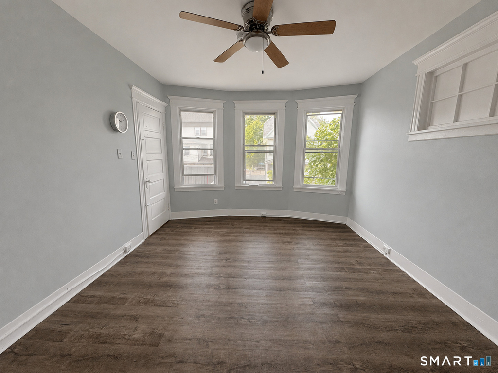 350 Spring Street - Photo 2