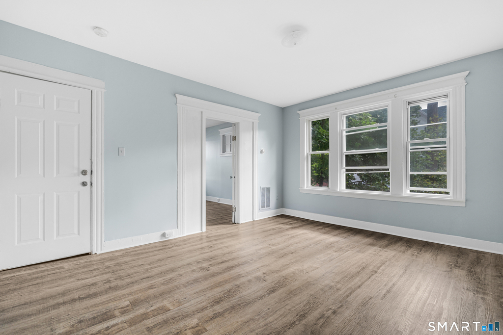 350 Spring Street - Photo 3