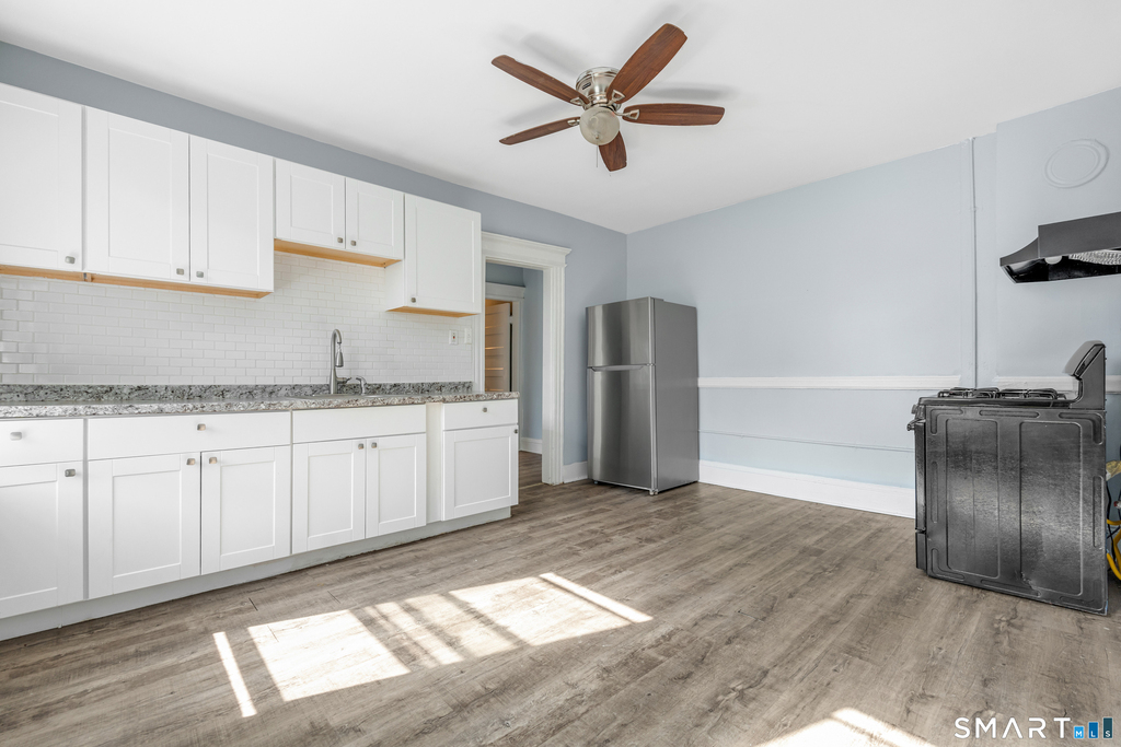 350 Spring Street - Photo 16