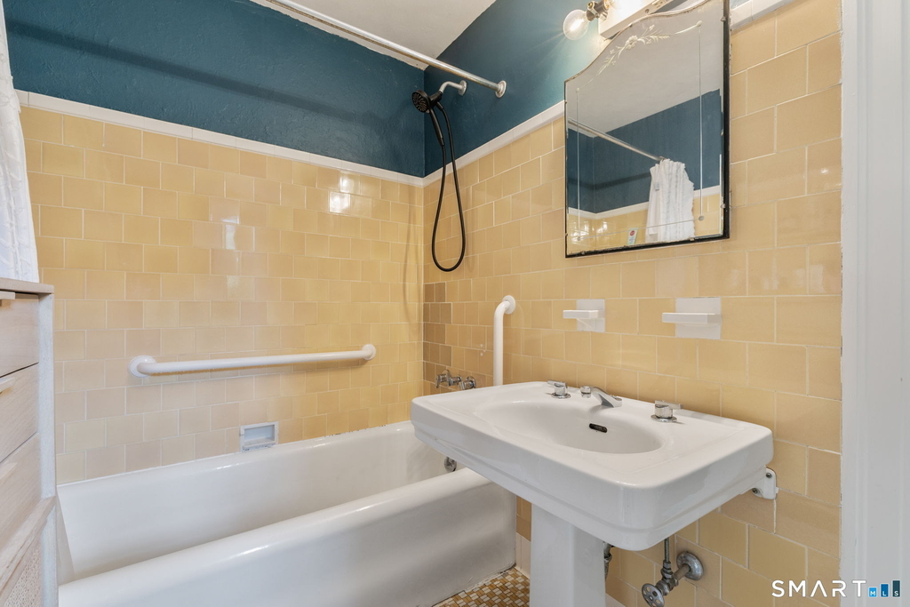 400 Quaker Lane - Photo 22