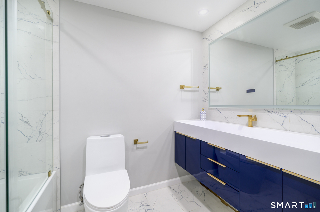 566 Newfield Avenue - Photo 14