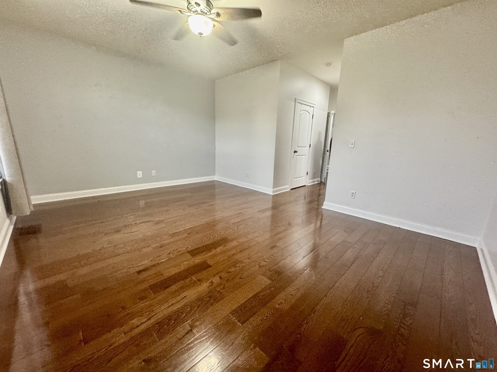 50 Lawrence Avenue - Photo 7