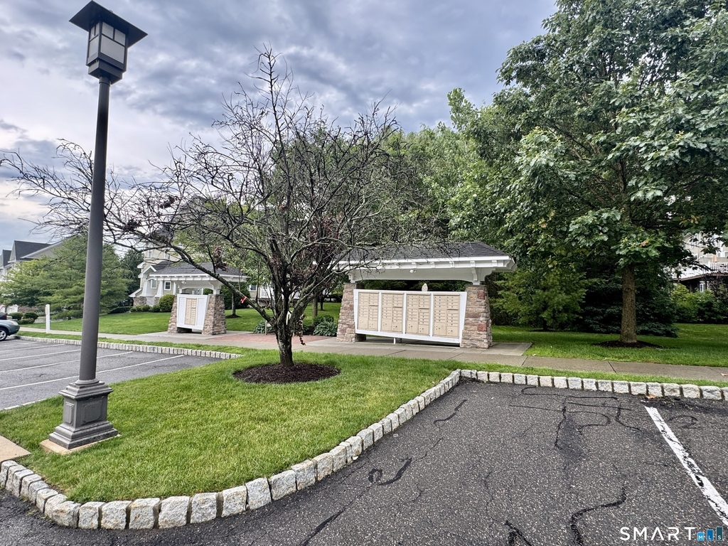 50 Lawrence Avenue - Photo 22