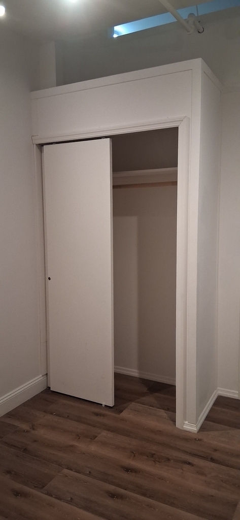 255 W 36th St. #606 - Photo 2