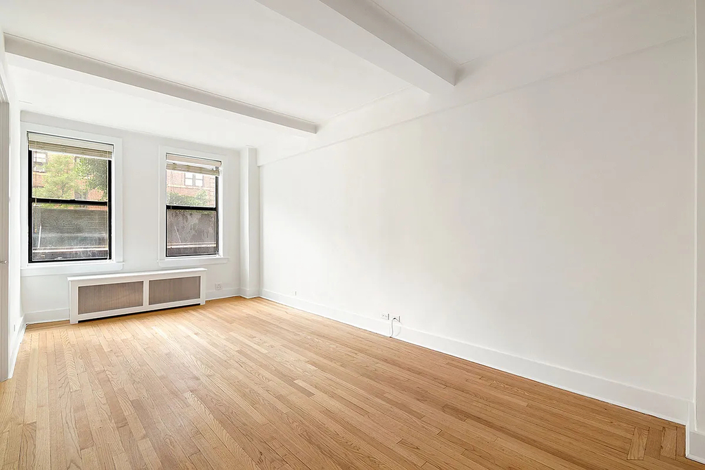 East 21st Street - Photo 1