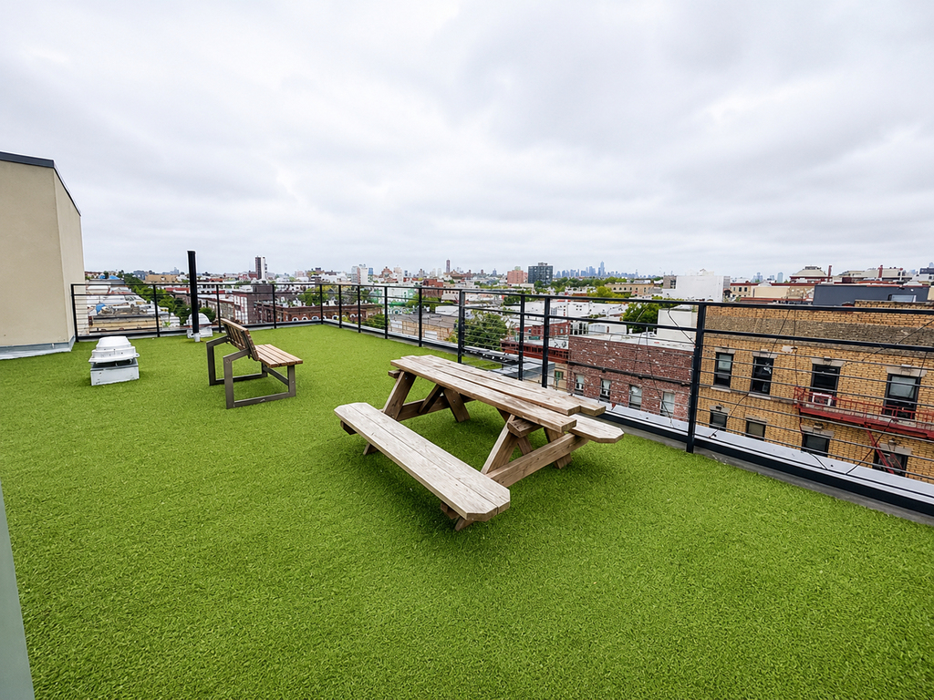 286 Stanhope Street - Photo 8