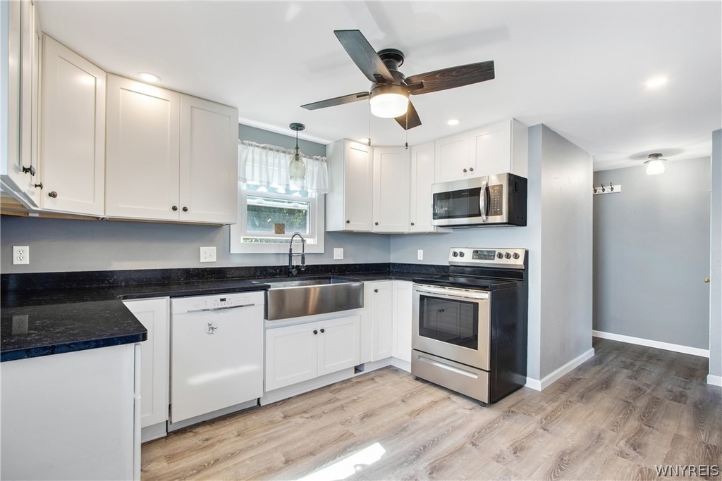 235 Robert Drive - Photo 5