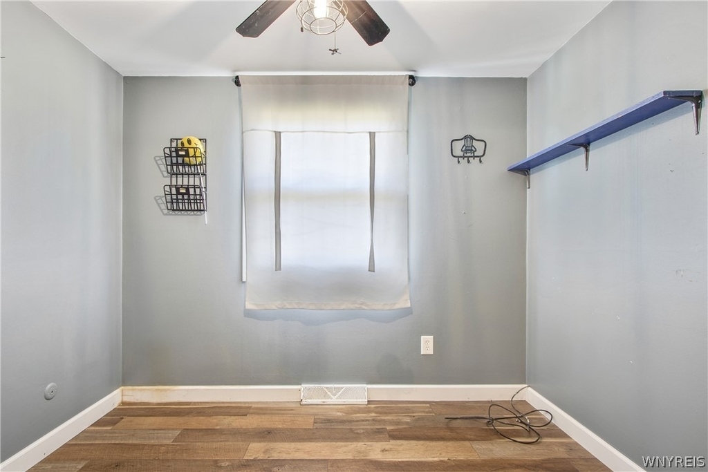 235 Robert Drive - Photo 9