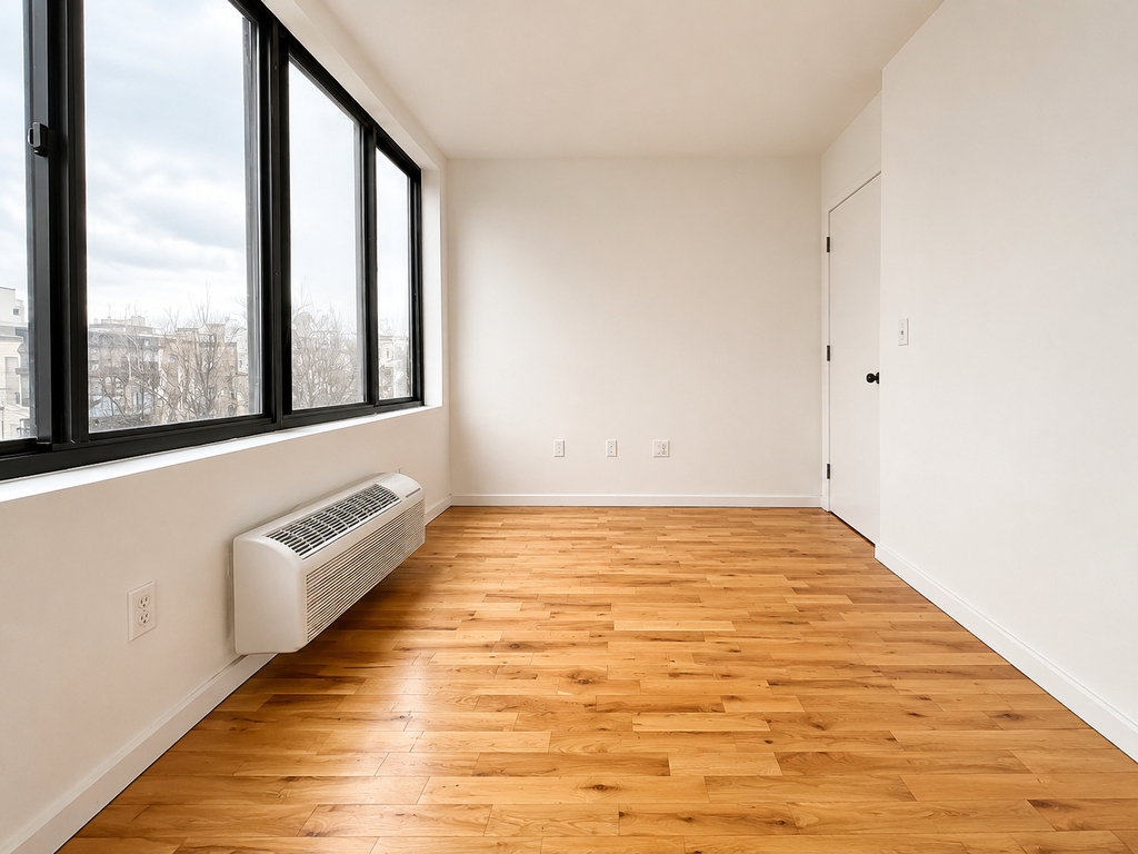 324 Melrose Street - Photo 3