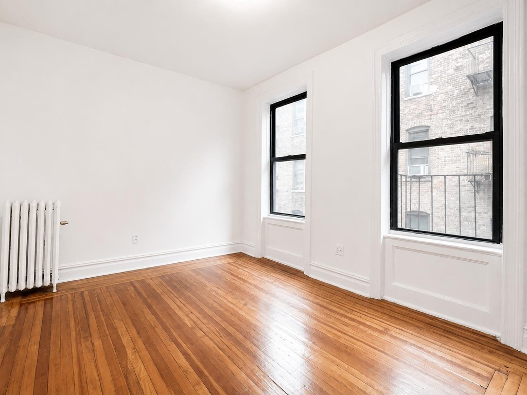 184 Claremont Avenue - Photo 4