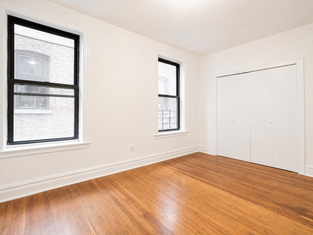 184 Claremont Avenue - Photo 7
