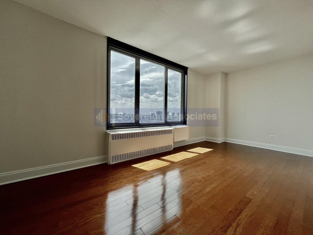 3333 Broadway - Photo 0