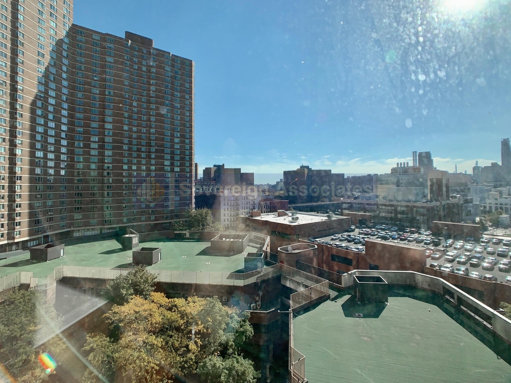 3333 Broadway - Photo 8