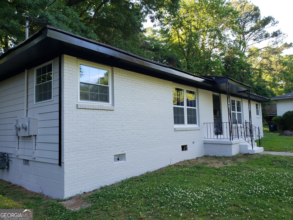 2975 Jones Street - Photo 2