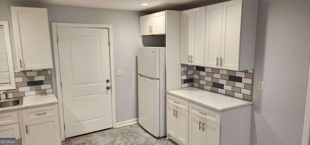 2975 Jones Street - Photo 6