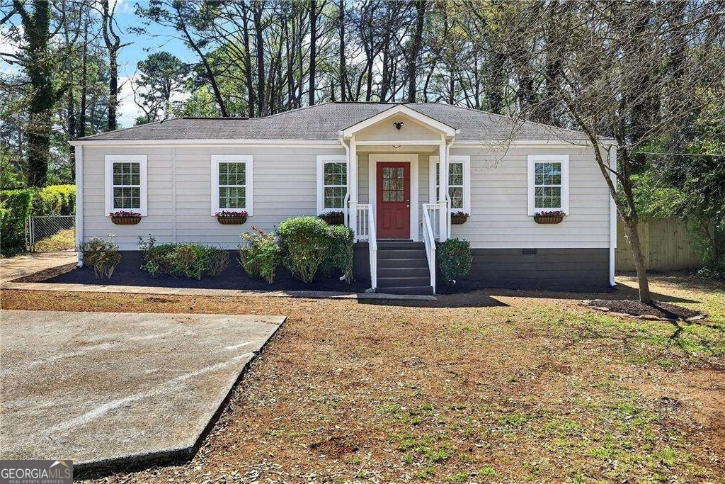 955 Columbia Drive - Photo 0
