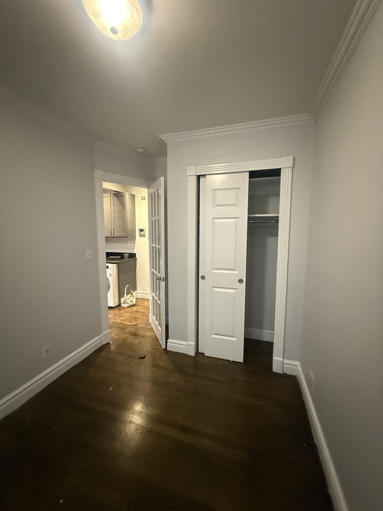 416 East 13th Street - Photo 3