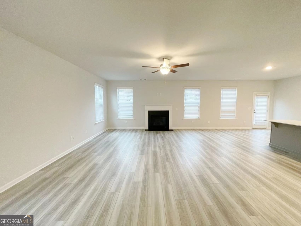928 Yancey Court - Photo 3