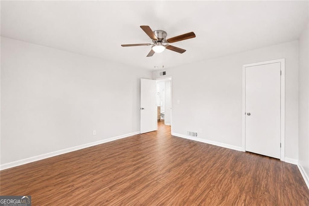 3203 E Point Street - Photo 13