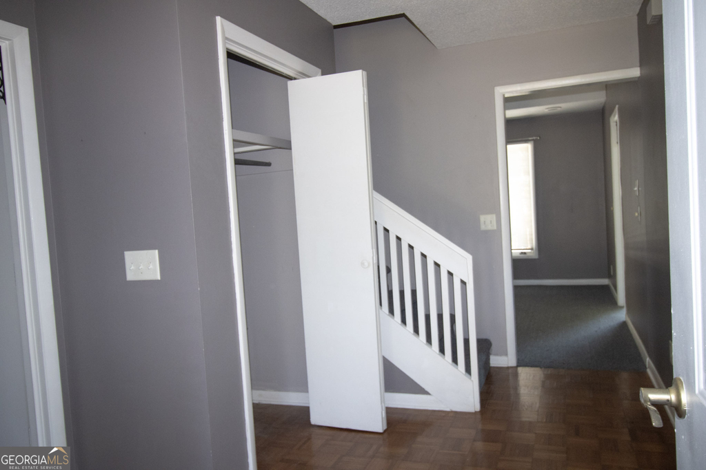 214 Valley Road - Photo 3