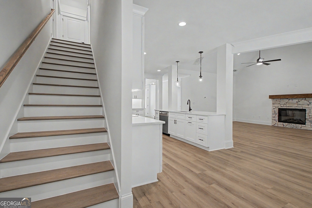 347 Crestwood Rd - Photo 18
