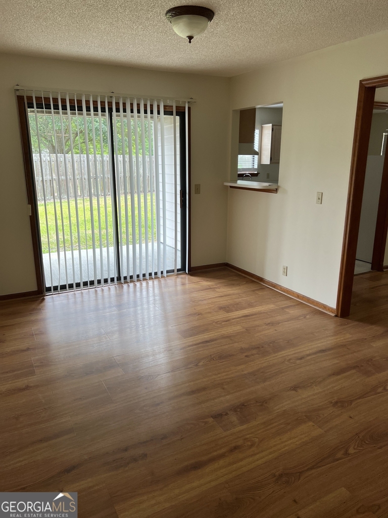 511 Moeckel Lane - Photo 2