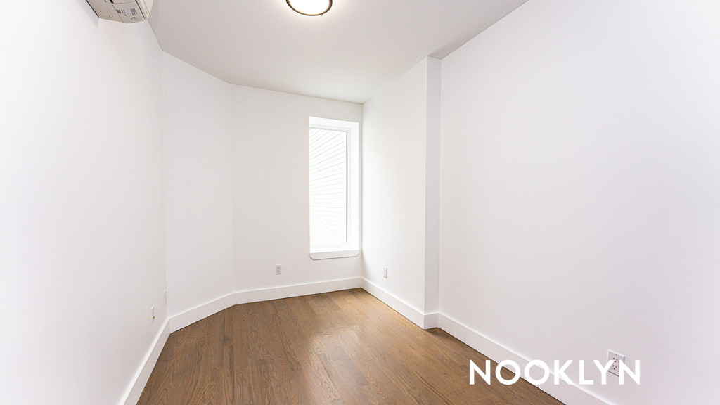 1189 Broadway 11221 - Photo 3