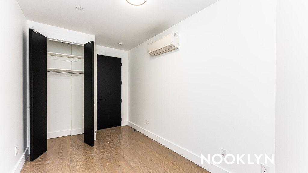 1189 Broadway 11221 - Photo 10