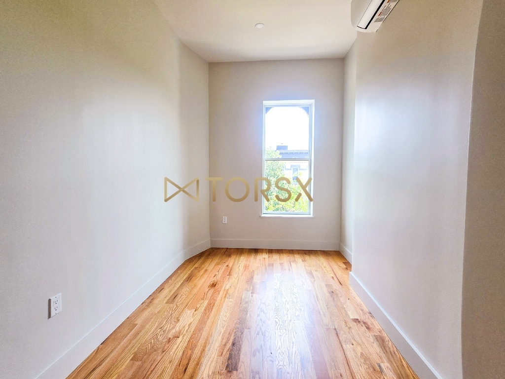 415 Himrod Street - Photo 4