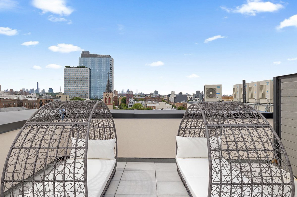 2605 Snyder Avenue - Photo 14